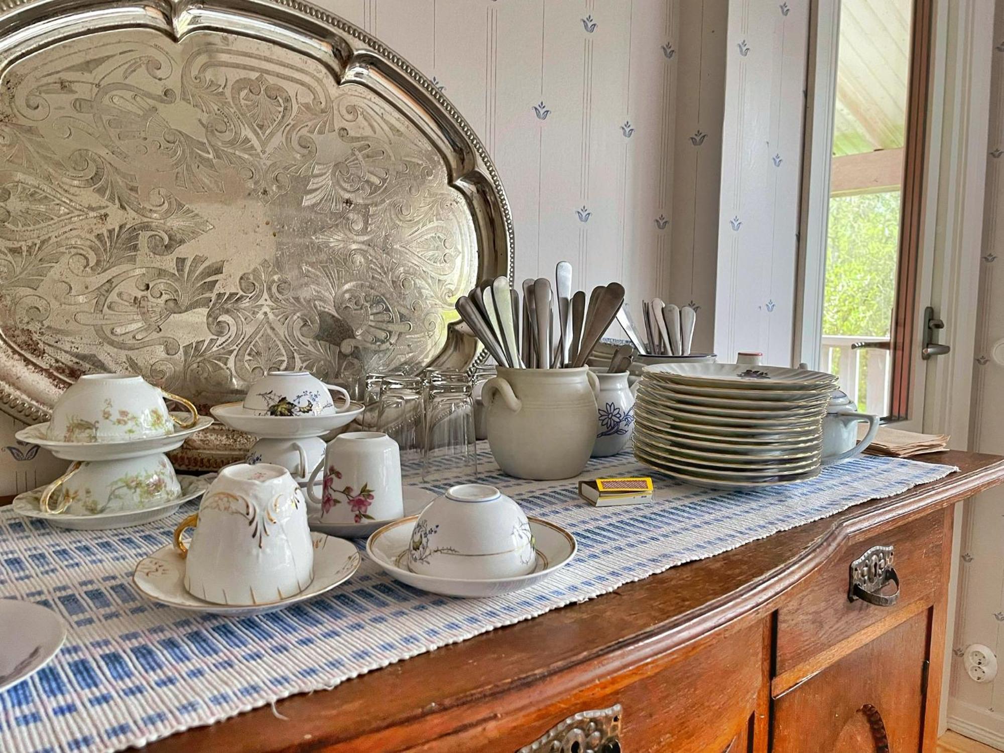 Viktors Affaershus Bed and Breakfast Atran Exteriör bild
